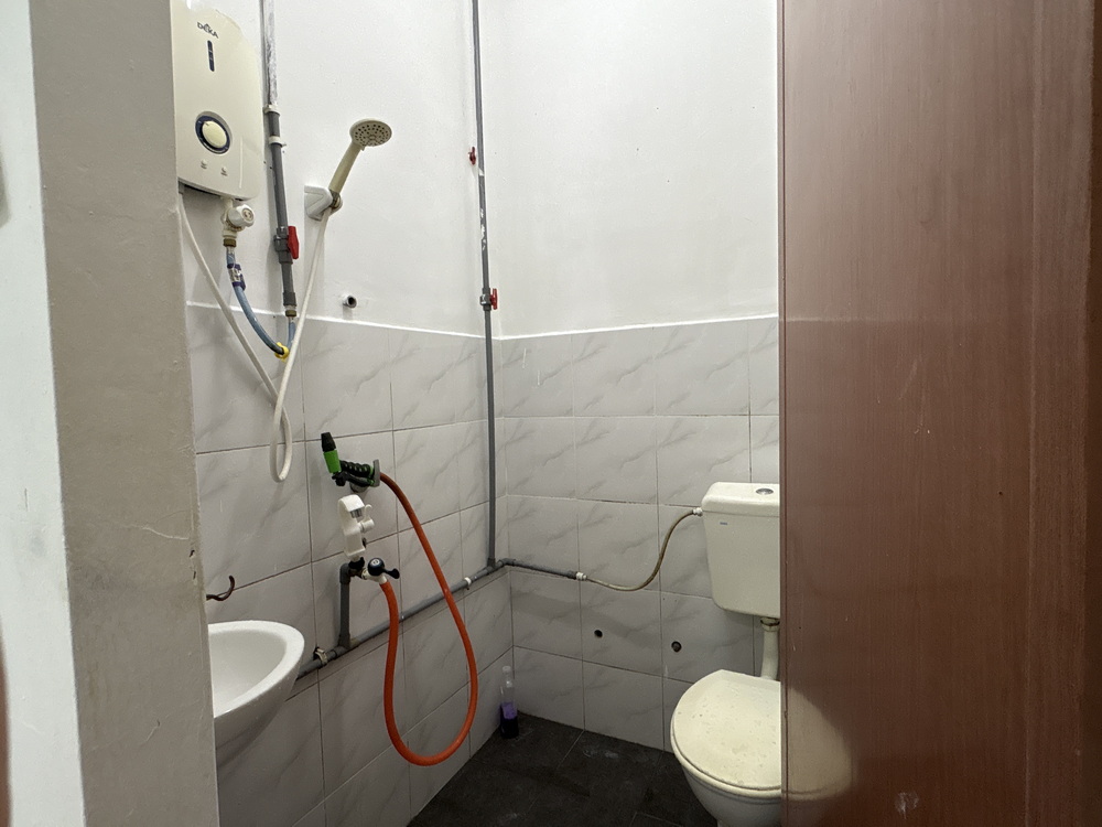 JB Rusa Residences — Room 3