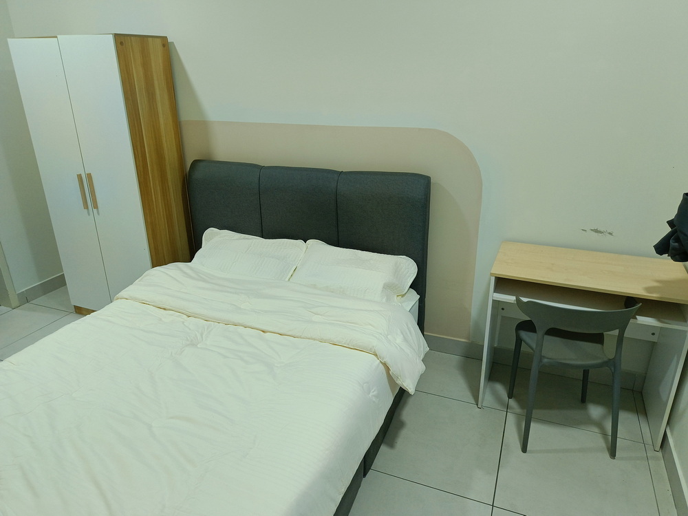 M Vertica Residences — Room 1