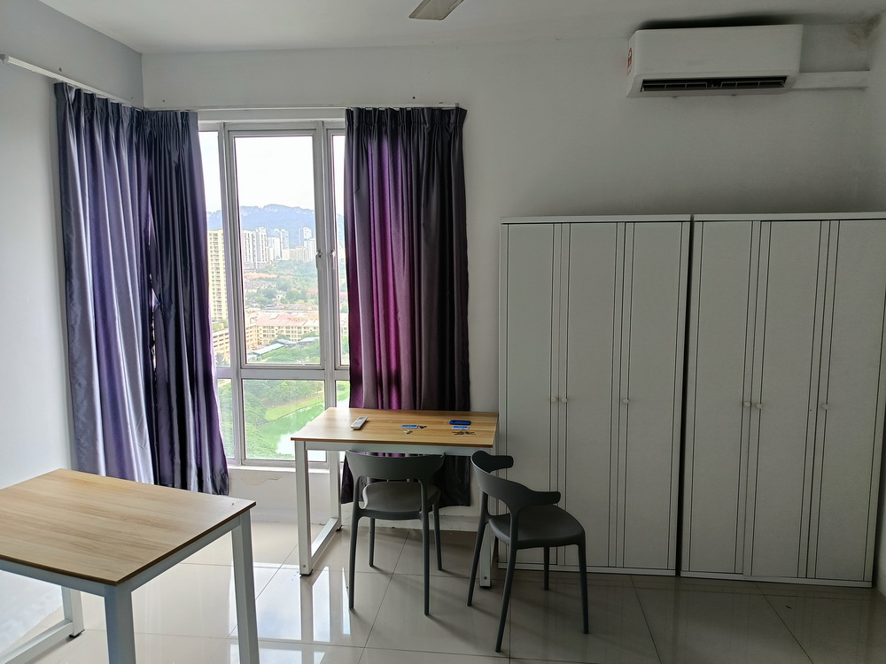 PV 15 Residences — Room 1