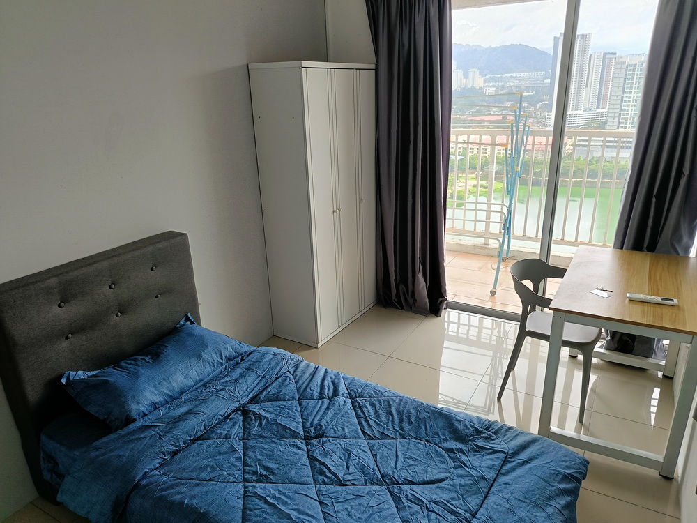 PV 15 Residences — Room 2