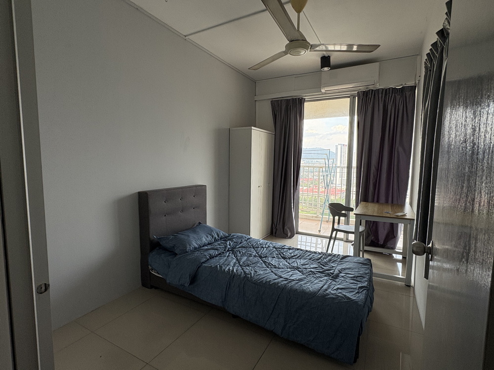 PV 15 Residences — Room 2