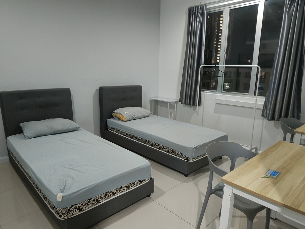 PV 15 Residences — Room 4