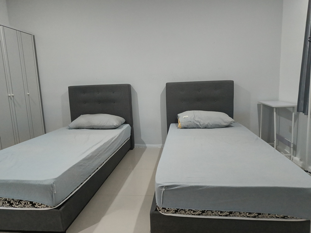 PV 15 Residences — Room 4