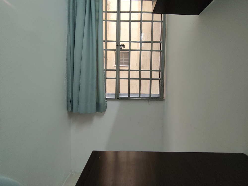 Oxford — Room 2