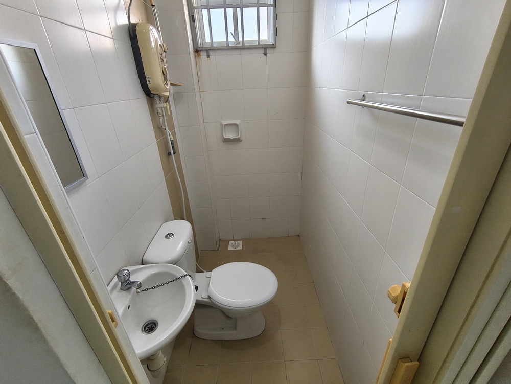 Oxford — Room 4