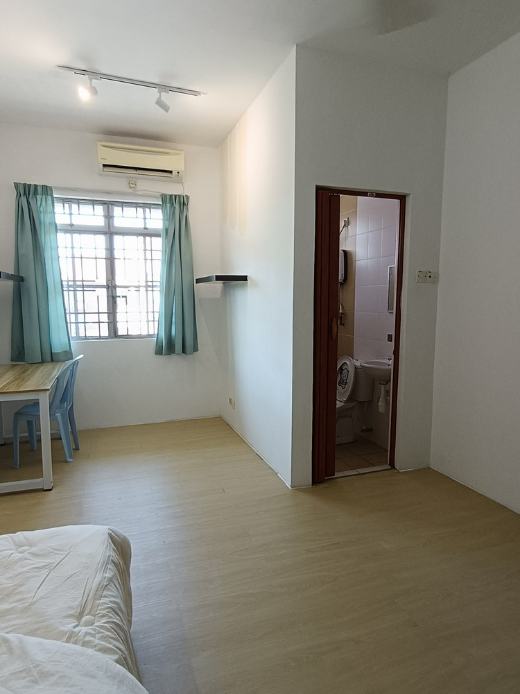 Oxford — Room 4