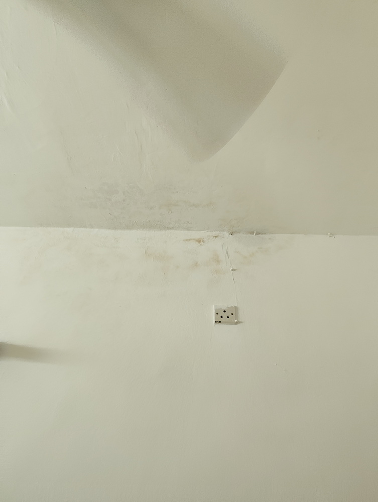 Oxford — Room 6