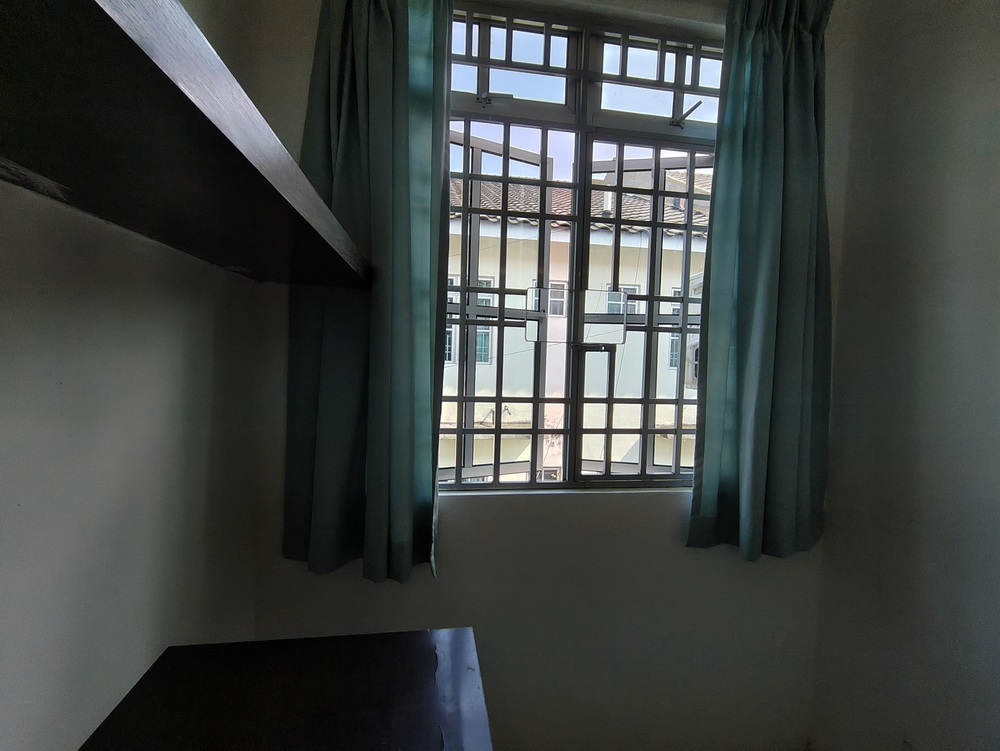 Oxford — Room 7