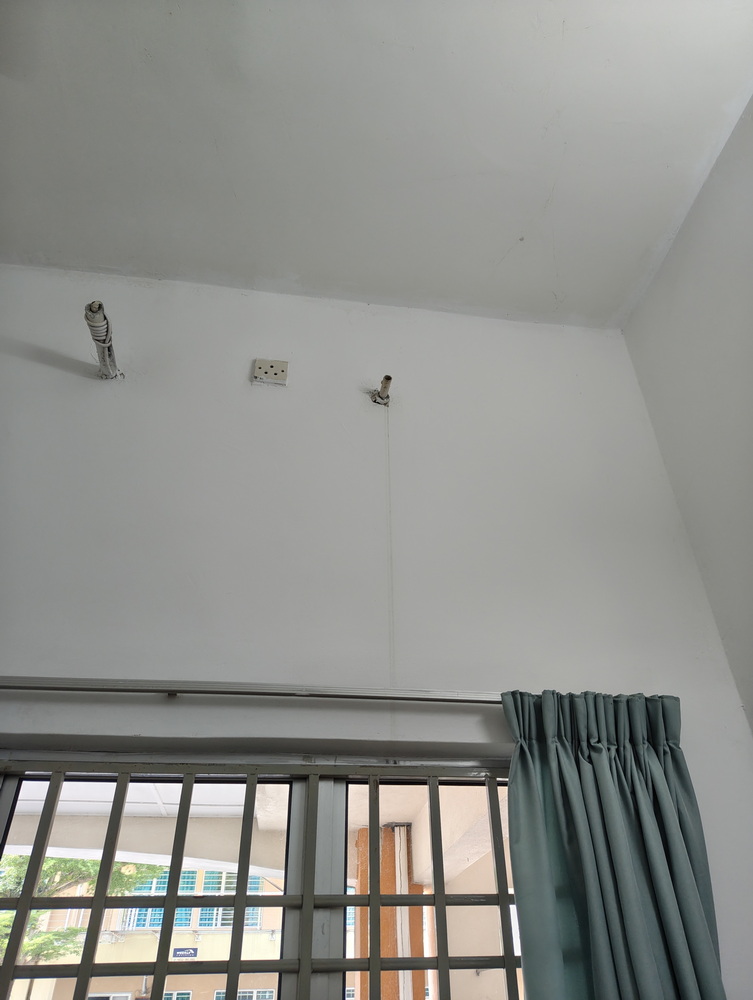 Oxford — Room 9