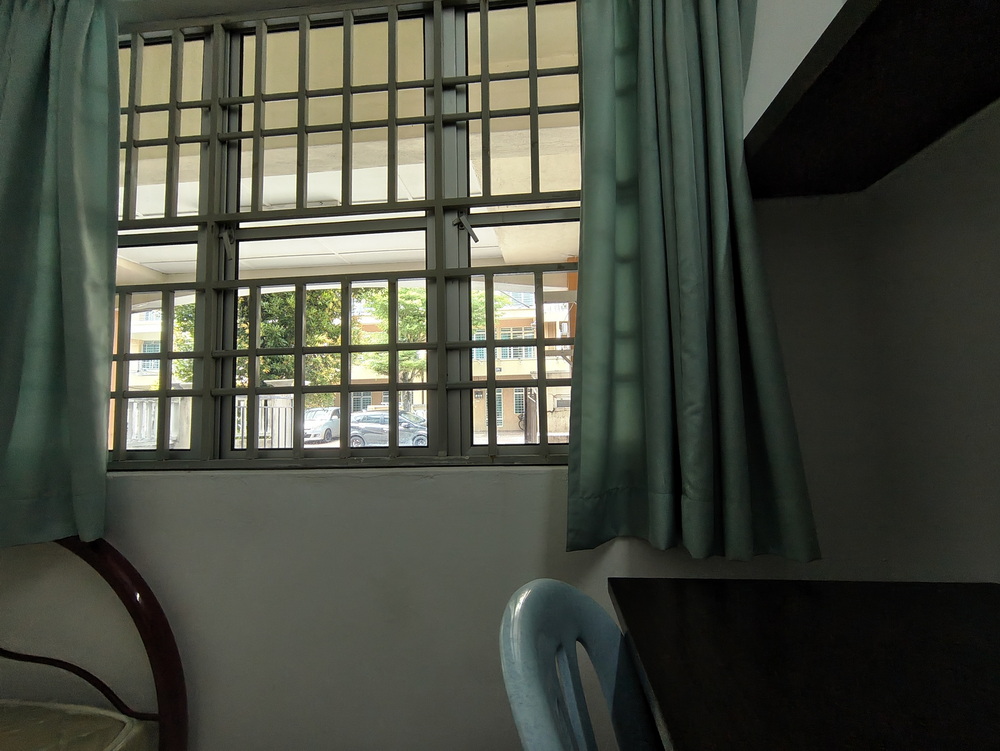 Oxford — Room 9
