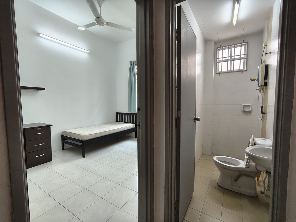 Oxford — Room 11