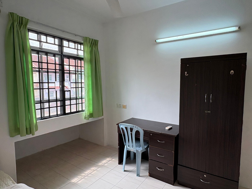 Tsing Hua — Room 2