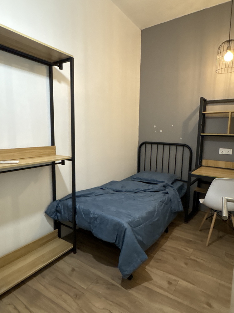 Nadayu Dagang 28 Residences — Room 2