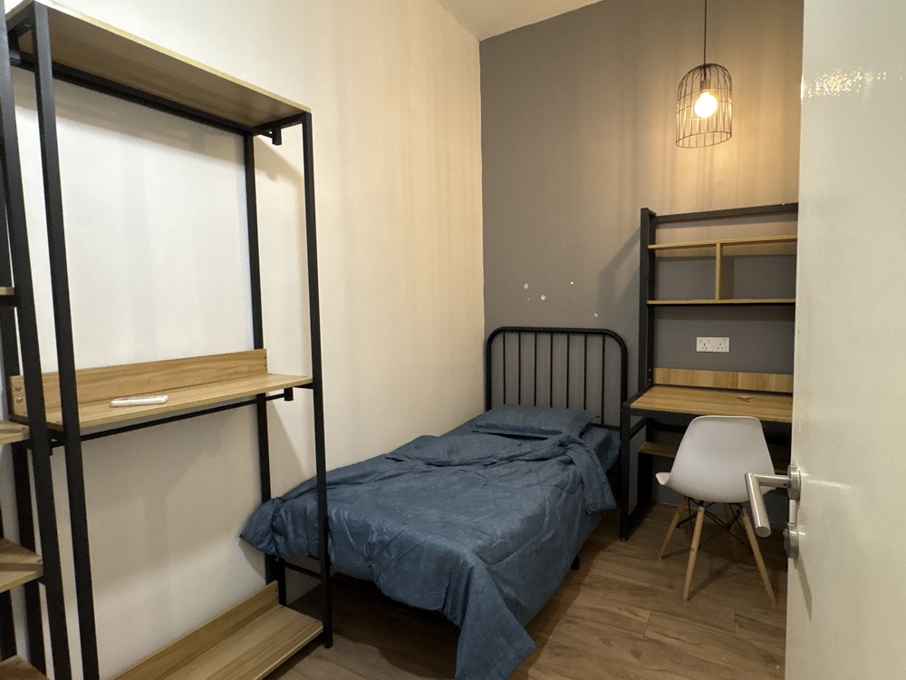 Nadayu Dagang 28 Residences — Room 2
