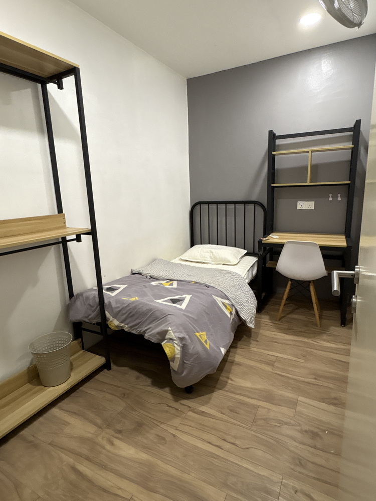 Nadayu Dagang 28 Residences — Room 3