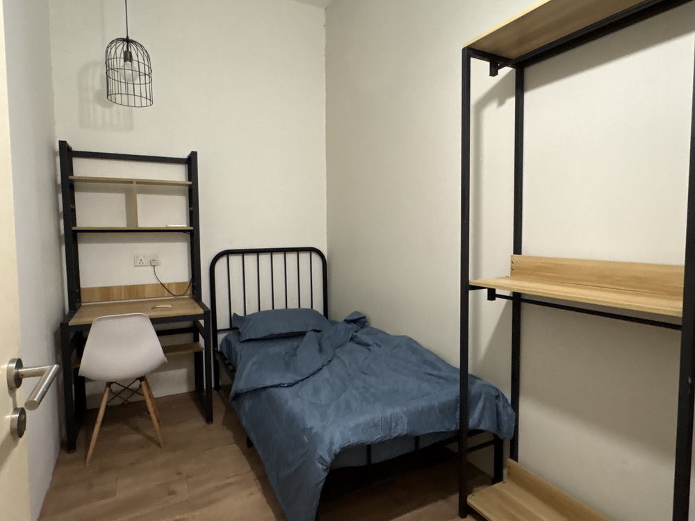 Nadayu Dagang 28 Residences — Room 6