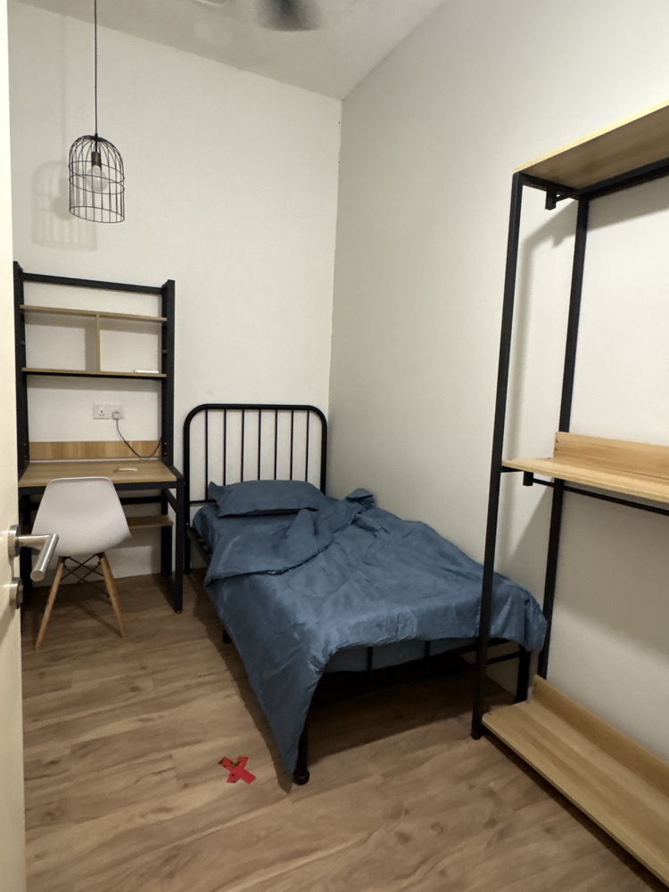 Nadayu Dagang 28 Residences — Room 6