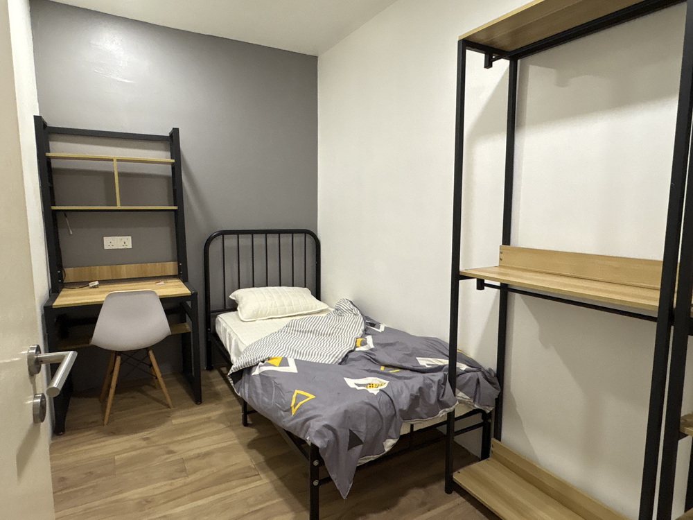 Nadayu Dagang 28 Residences — Room 7