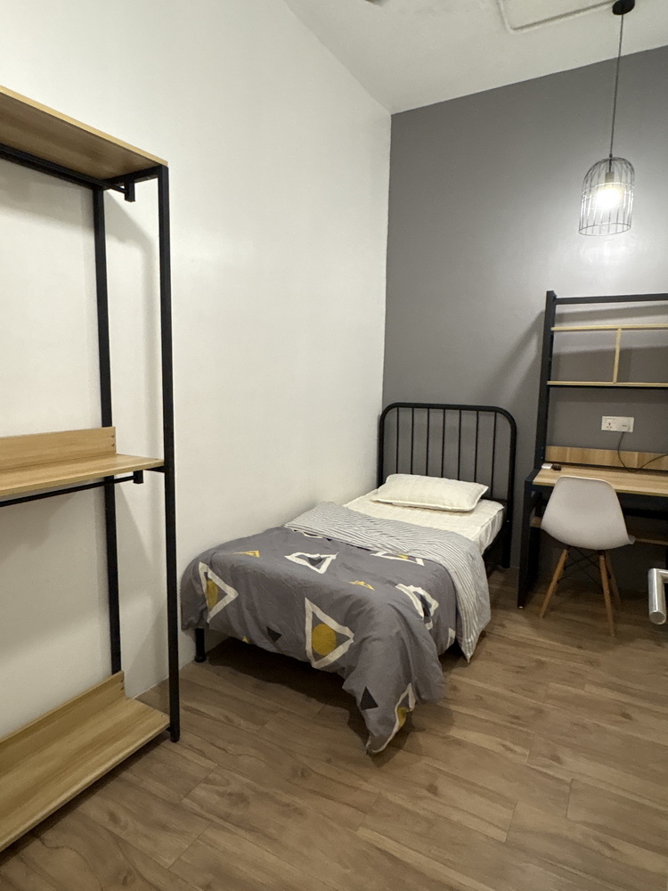 Nadayu Dagang 28 Residences — Room 9