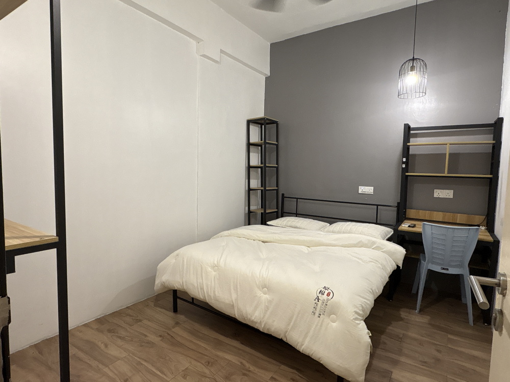 Nadayu Dagang 28 Residences — Room 11