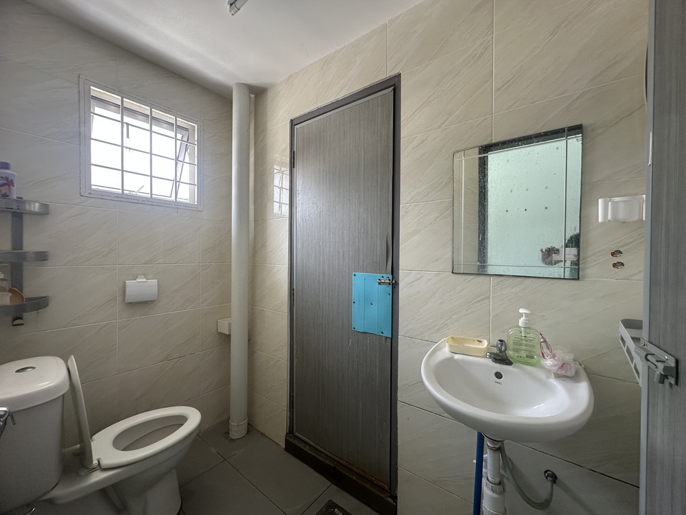 SS15 Residences — Room 4